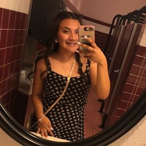 Meet your Posher, Damaris